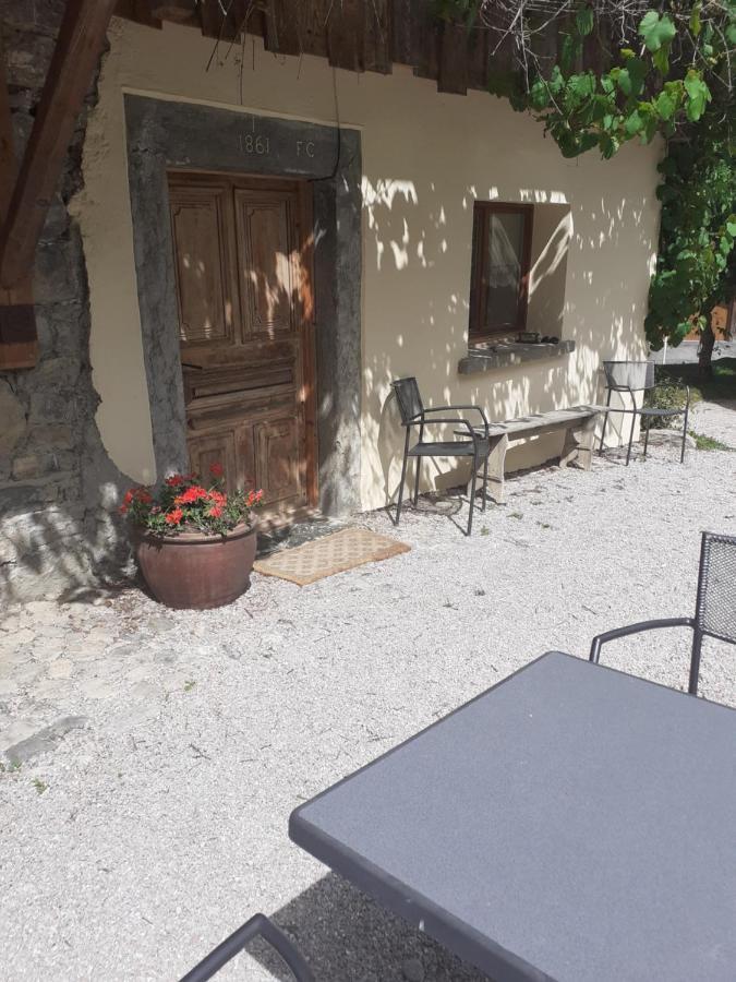 La Grange De Pimberty - Beautiful Apartments 27 Miles From Geneva Vailly Dış mekan fotoğraf