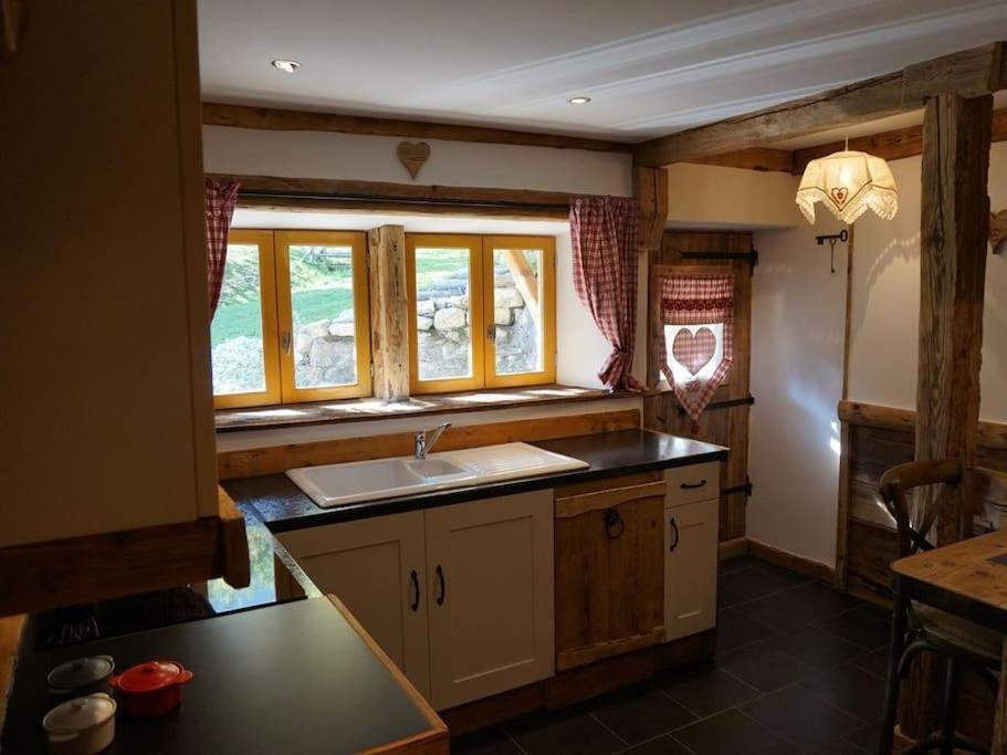 La Grange De Pimberty - Beautiful Apartments 27 Miles From Geneva Vailly Dış mekan fotoğraf
